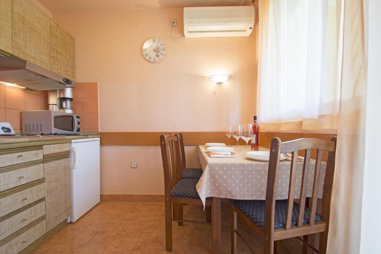 Apartments Oaza Dramalj Ngoại thất bức ảnh