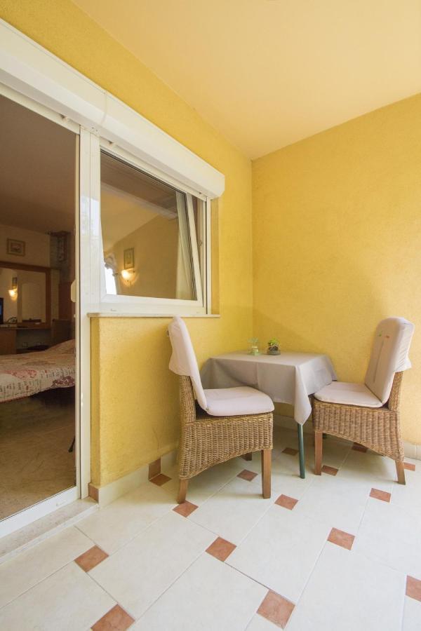 Apartments Oaza Dramalj Ngoại thất bức ảnh