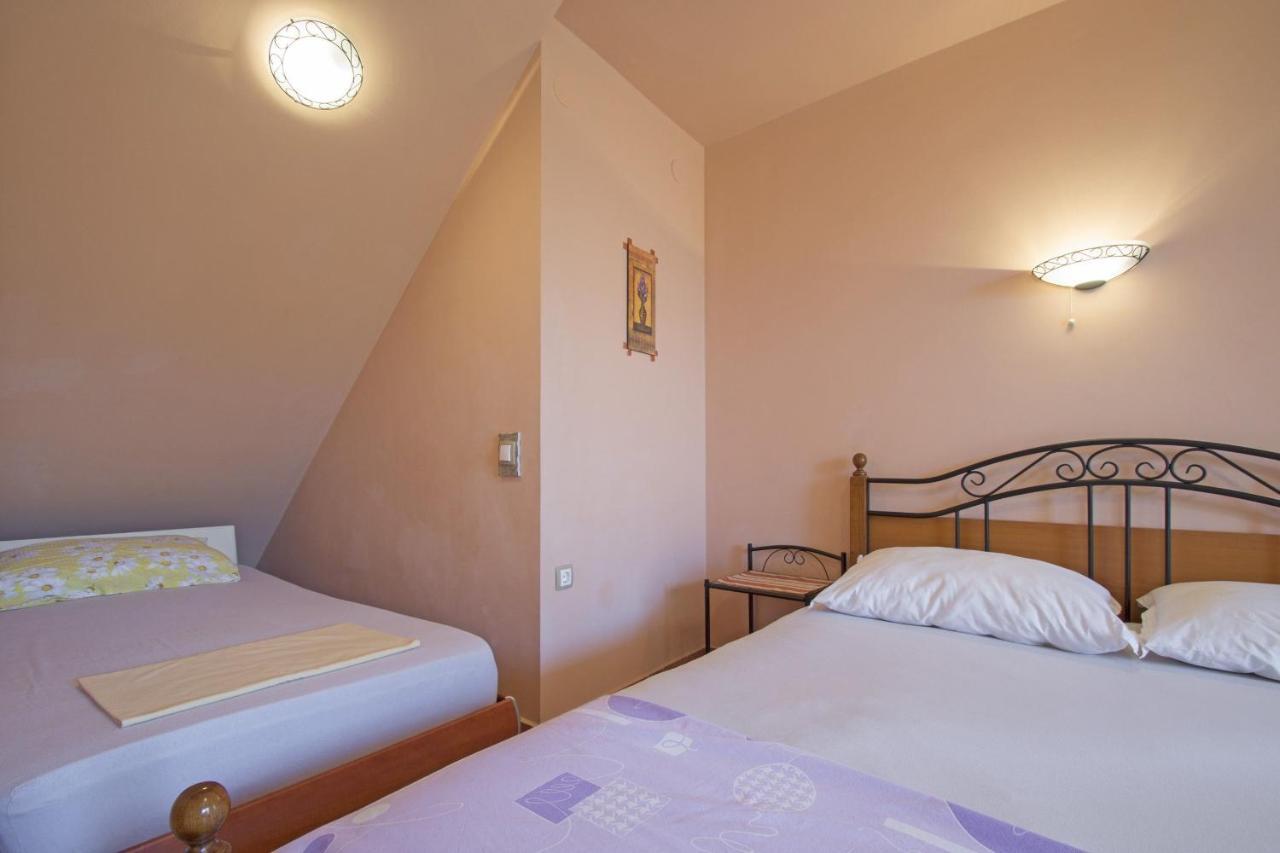 Apartments Oaza Dramalj Ngoại thất bức ảnh