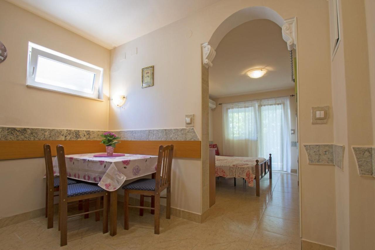 Apartments Oaza Dramalj Ngoại thất bức ảnh