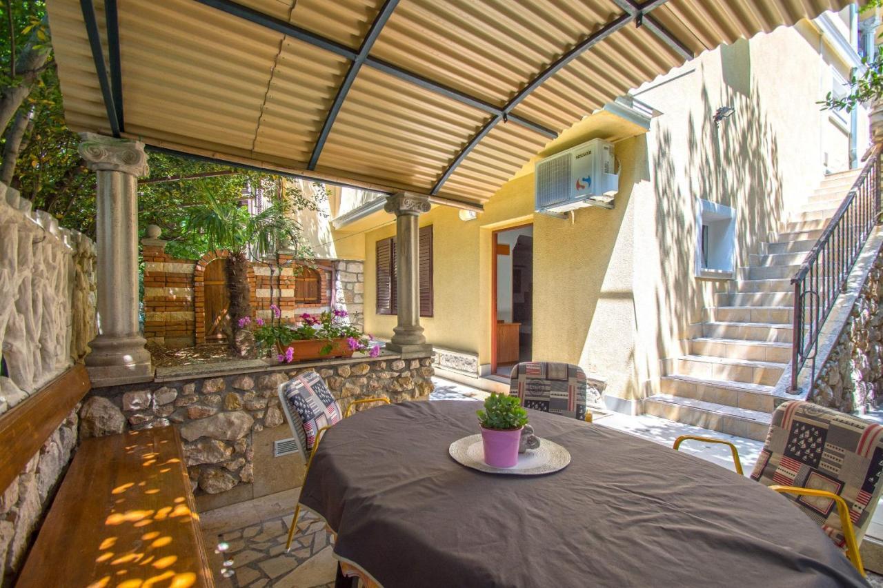 Apartments Oaza Dramalj Ngoại thất bức ảnh