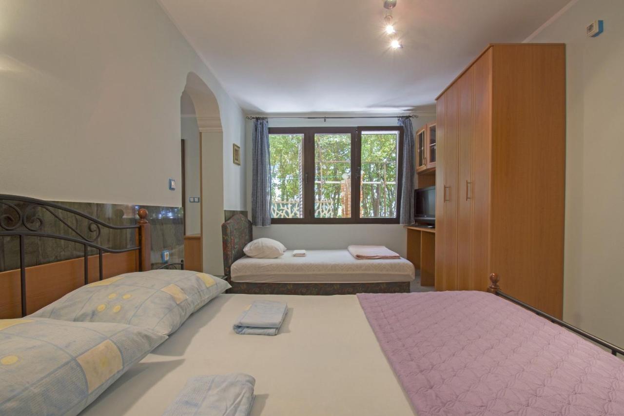 Apartments Oaza Dramalj Ngoại thất bức ảnh