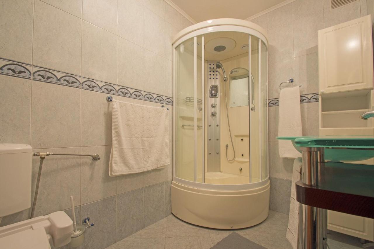 Apartments Oaza Dramalj Ngoại thất bức ảnh