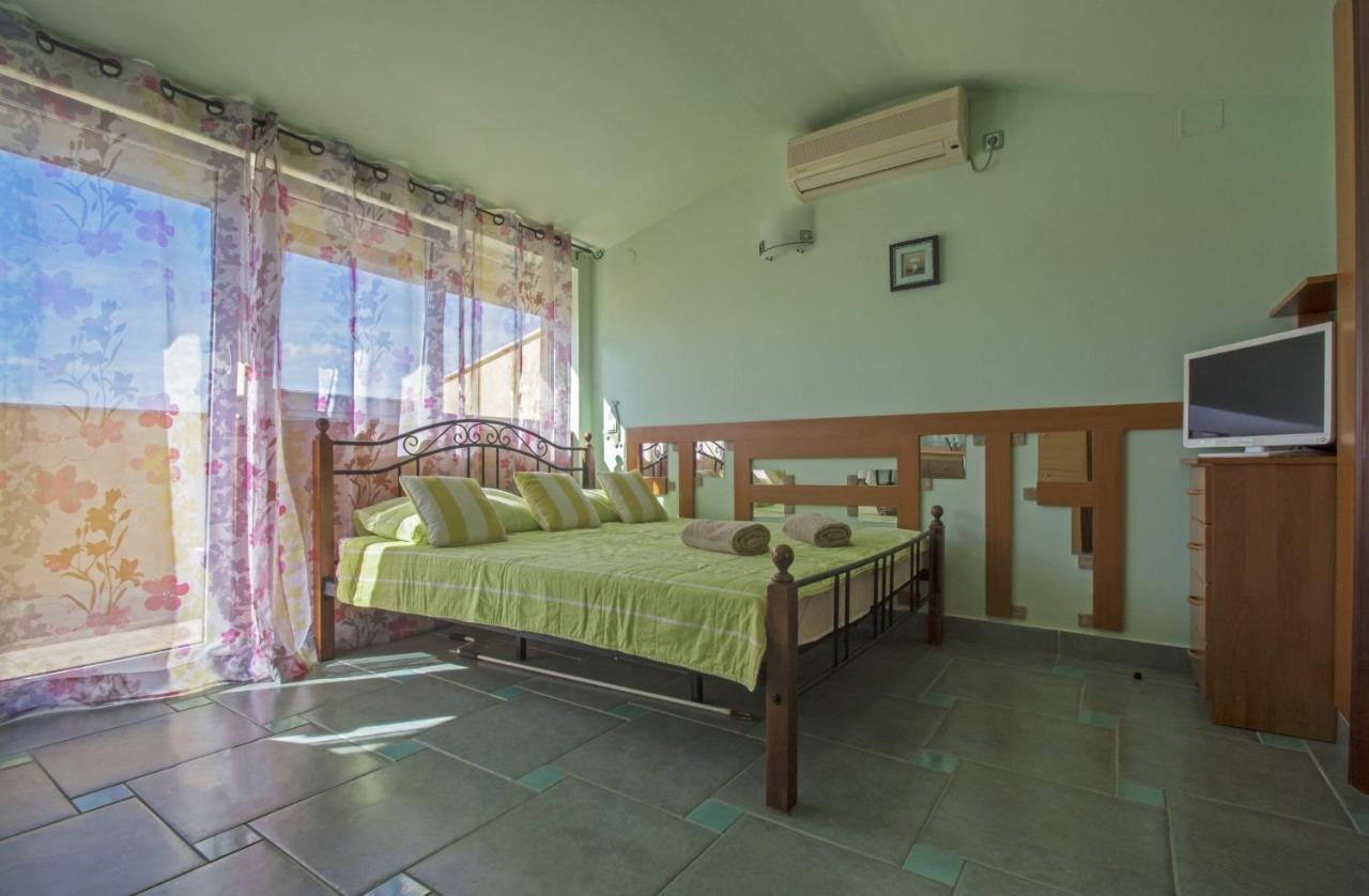 Apartments Oaza Dramalj Ngoại thất bức ảnh